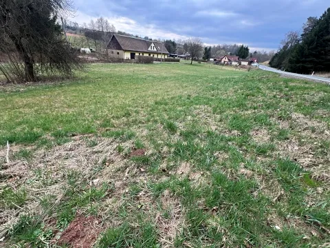 Prodej stavebního pozemku 2510 m²